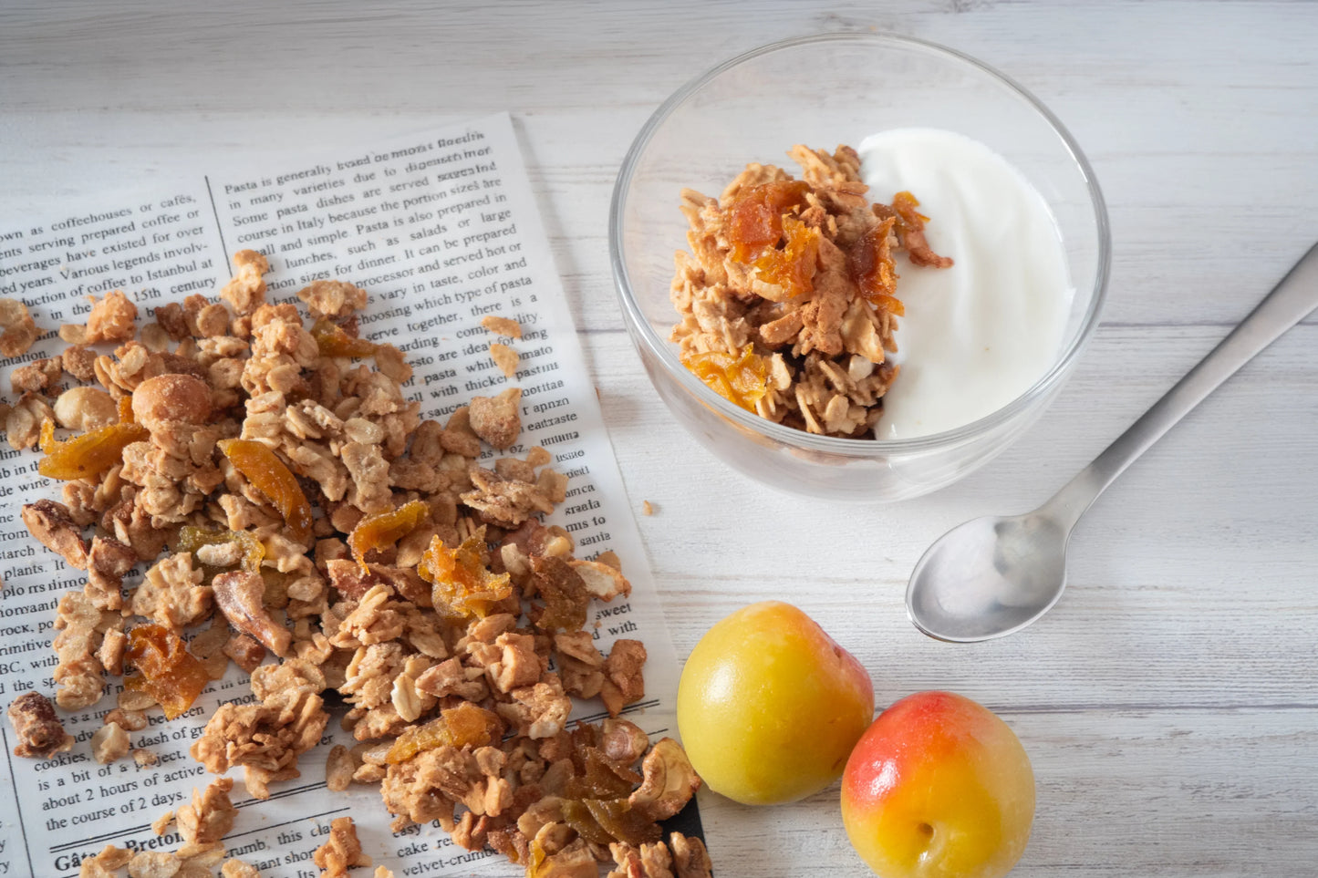 シナモンがふわりと香る、漬け梅の「米粉グラノーラ」